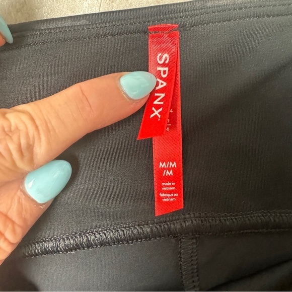 Spanx leggings black camo  Built in Contoured Power waistband tummy shaping - Picture 5 of 9